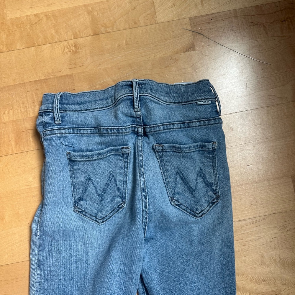 Mother Jeans The Insider Crop in a Side of Rice and Beans Cropped Kick Flare - Picture 9 of 11